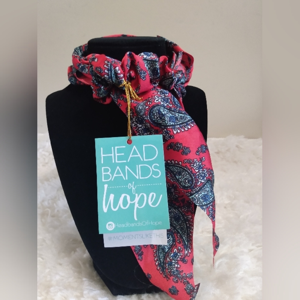 NWT headbands of hope woman's bandana and scrunchie set